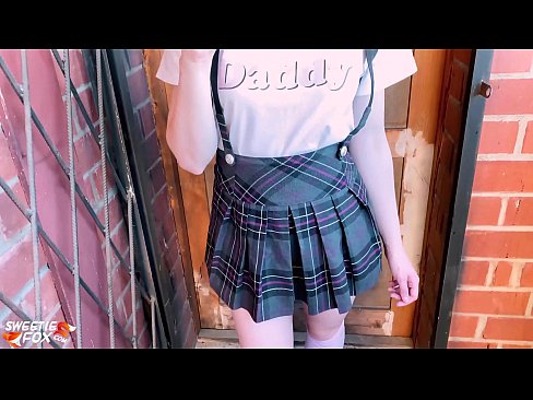 ❤️ Schoolgirl Sucks tagħha Dick profondament u fucks minflok klassijiet. ❌ Vidjow porn lilna ❤